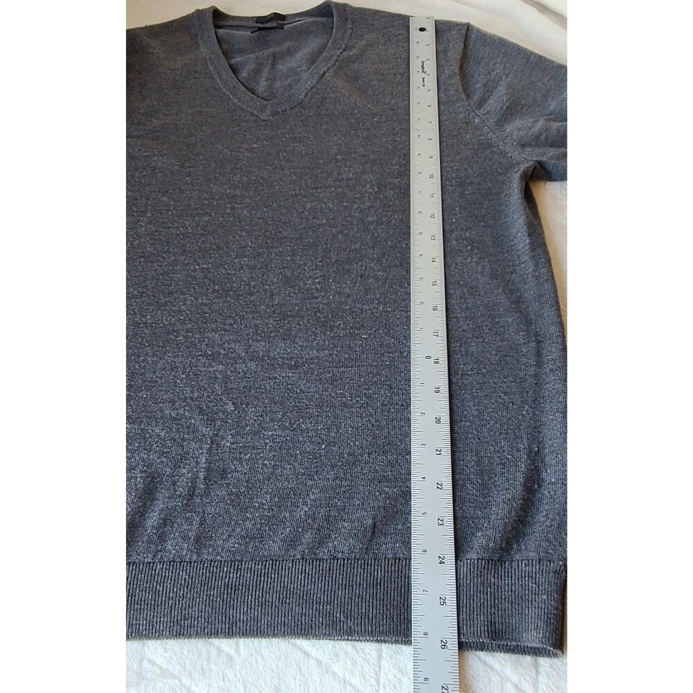 J Crew Merino Wool V Neck Sweater Mens L Slim Gray Neutral Office Capsule Preppy